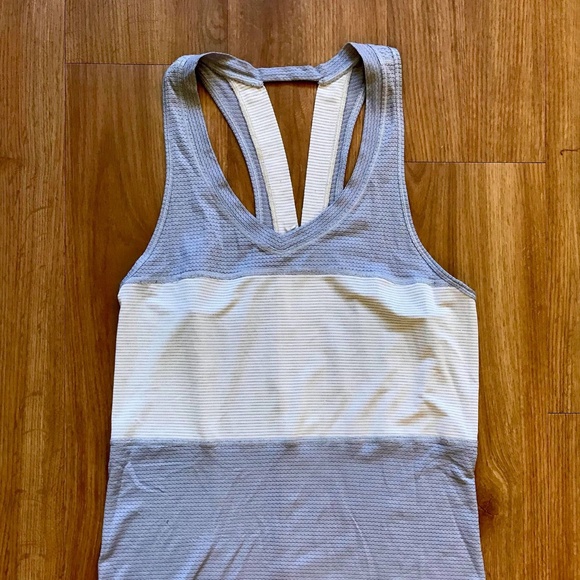 Lululemon Tank - Picture 1 of 2